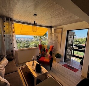 TV - Vacation Apartment 'Vista Roja' with Sea View, Wi-Fi and Air Conditioning (San Agustin)