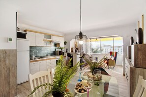 Interior - Vacation Apartment 'Vista Roja' with Sea View, Wi-Fi and Air Conditioning (San Agustin)