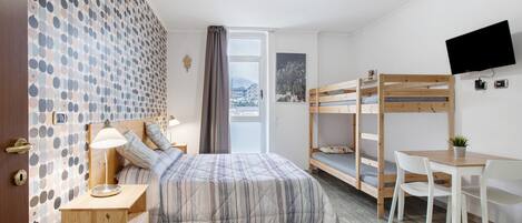 Free WiFi, bed sheets