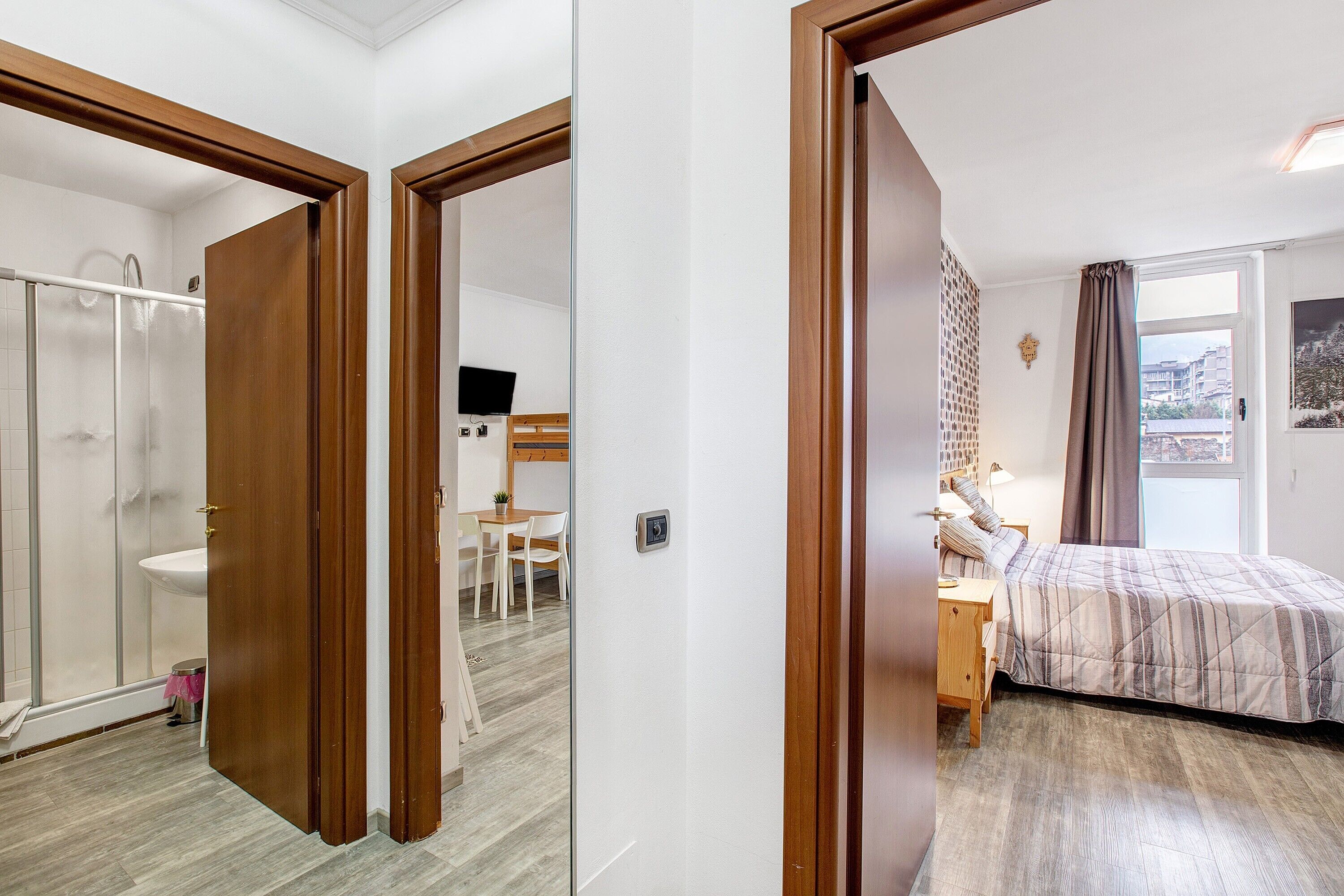 Wifi gratis y ropa de cama 