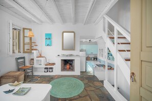 Interior - Holiday Home 'Karavi' with Private Terrace, Balcony and Air Conditioning (S???f??)