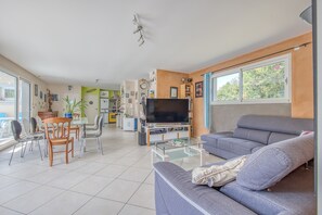 TV, video games, DVD player, table tennis