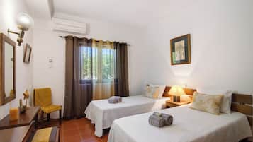 3 bedrooms, free WiFi, bed sheets