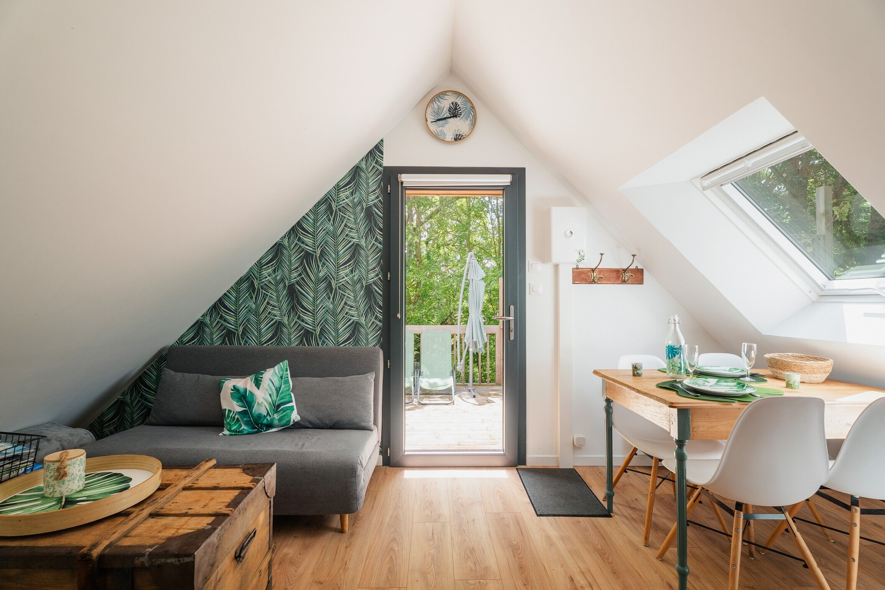 Tv, dvd-spelare och en stereo