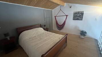 2 bedrooms, free WiFi