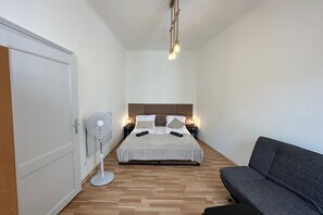 1 dormitorio, wifi, ropa de cama