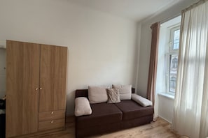 Smart TV - Budget-Friendly 2BR Apt. with Great Location (Wien)