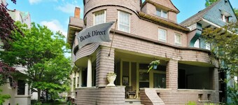 The Kings Throne Inn and Guest House