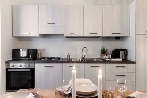 Fridge, microwave, oven, stovetop