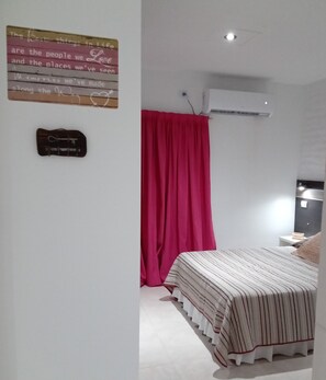 1 bedroom, WiFi, bed sheets