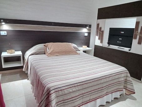 1 bedroom, WiFi, bed sheets. Consorcio General Acha ,apartamentos