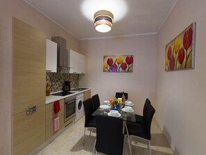 Dining - Apartment 28: One-Bedroom Apartment near St. Julian's (Saint Julian's)
