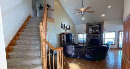 Spacious 5 BR home on the "Ranch"
