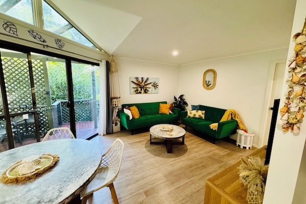 Open plan living / high ceiling