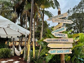 Property grounds - Sea Le Vie @ Aanuka Resort w/spa - pool - tennis court - gym - walk to beach (Coffs Harbour)