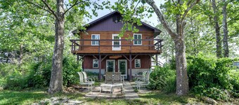 'The Lodge' Spacious Afton Cabin Near Fishing!