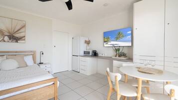 1 camera, una scrivania, ferro/asse da stiro, Wi-Fi gratuito