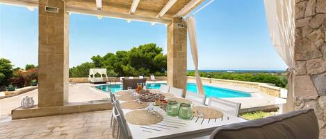 Maison, fumeurs | 5 chambres