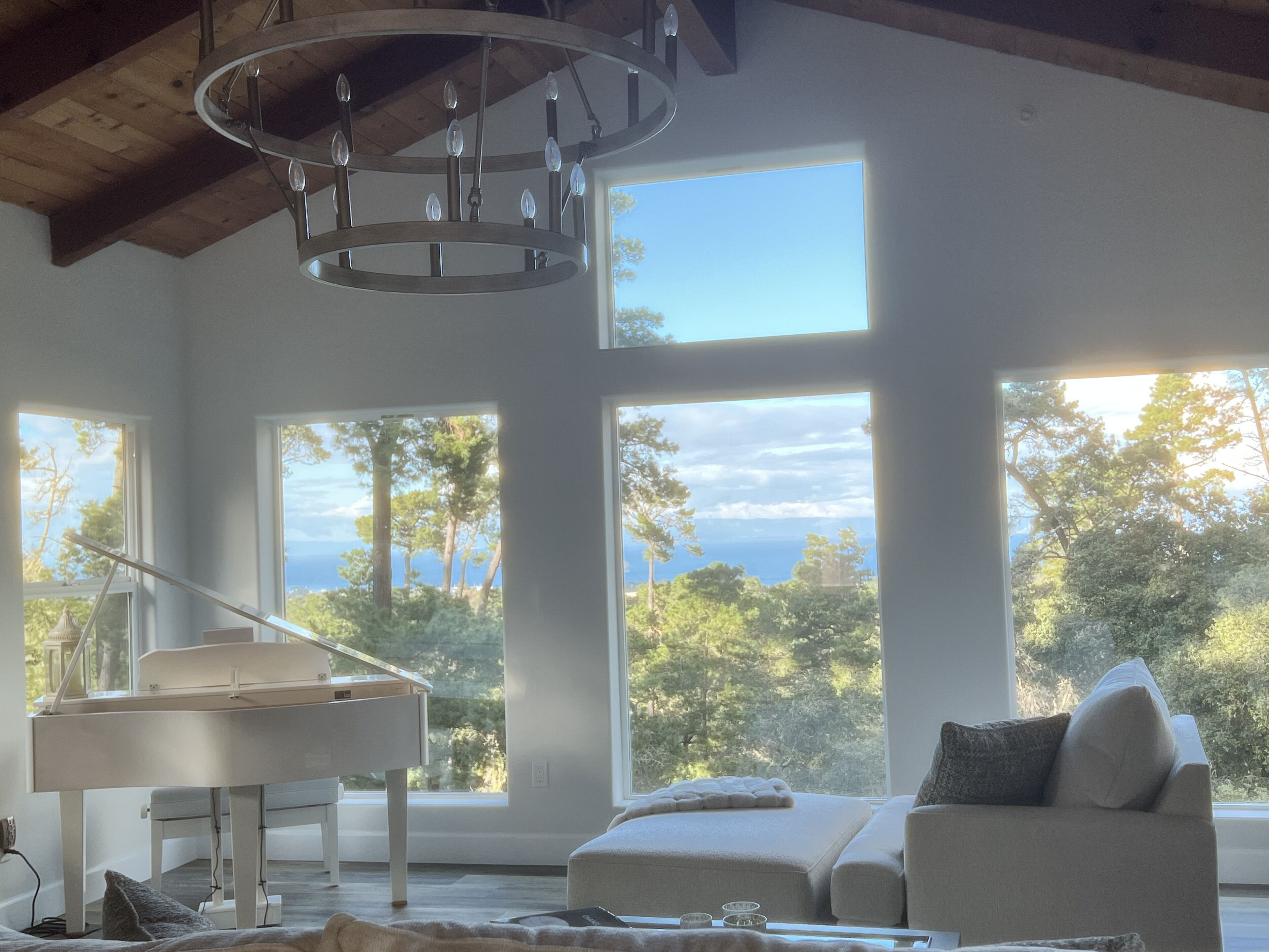 Experience the Luxury Living in a 2-BR Home in Beautiful Carmel-by-the-Sea