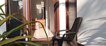 Madiha/Kambuugamuwa-Sri lanka-luxury House-Tropical Travelogue ltd 