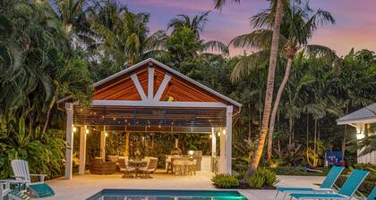 Historical Residence / Heated Pool / Beach Proximity / Heron Key / RESlDENCES