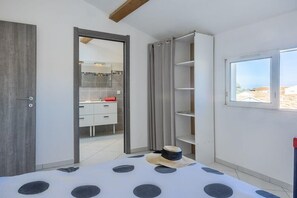 3 bedrooms, iron/ironing board, WiFi, bed sheets - Villa Paesolu (Cervione)