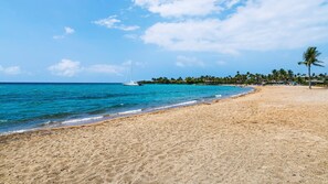 Una playa cerca