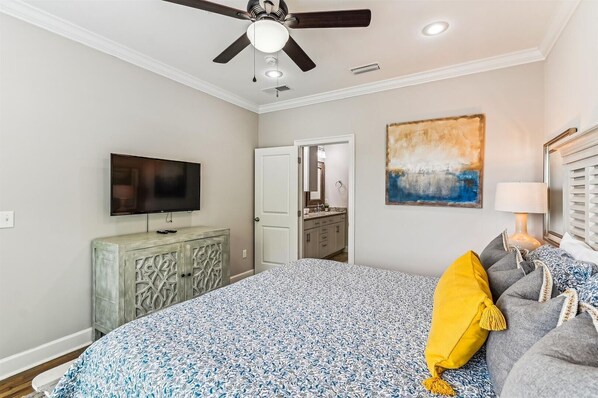 4 bedrooms, iron/ironing board, free WiFi, bed sheets