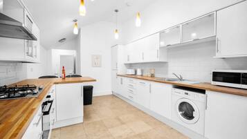 3 bedrooms, Internet