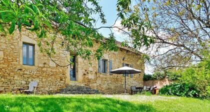 Awesome home in VEYRINES DE DOMME