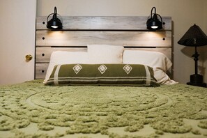4 Schlafzimmer, Bügeleisen/Bügelbrett, Reisekinderbett, WLAN