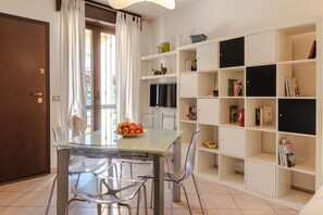 Dining - GuestHost - Arezzo Equestrian Centre-Apt W/ Private Parking! (Arezzo)