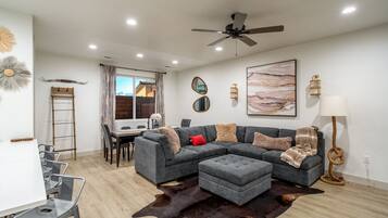 Smart TV, video games