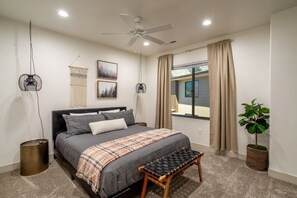 3 bedrooms, desk, iron/ironing board, travel cot