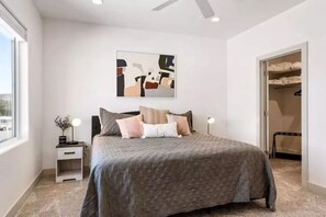 4 bedrooms, desk, iron/ironing board, travel cot