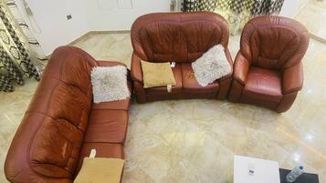 ํด๋์ ์ํํธ | ๊ฑฐ์ค ๊ณต๊ฐ