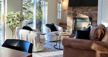 Private White Mtns Family Getaway - Dog Friendly