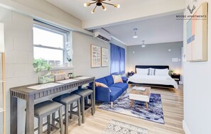 Desk, iron/ironing board, travel cot, WiFi