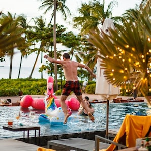 On the beach, sun-loungers, beach umbrellas, 4 beach bars
