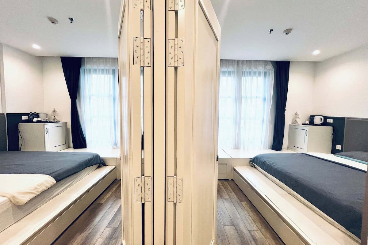 3 bedrooms, Egyptian cotton sheets, premium bedding