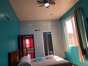 Family Double Room, City View | Hypo-allergenic bedding, free WiFi - Casa chikuwa  (San Juan La Laguna)
