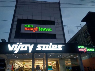 Hotel Mango Leaves