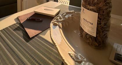Holiday Apartment "Auerer Retreat" with Mountain View, Private Balconies and Wi-Fi
