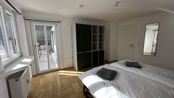 1 quarto, Wi-Fi de cortesia, roupa de cama