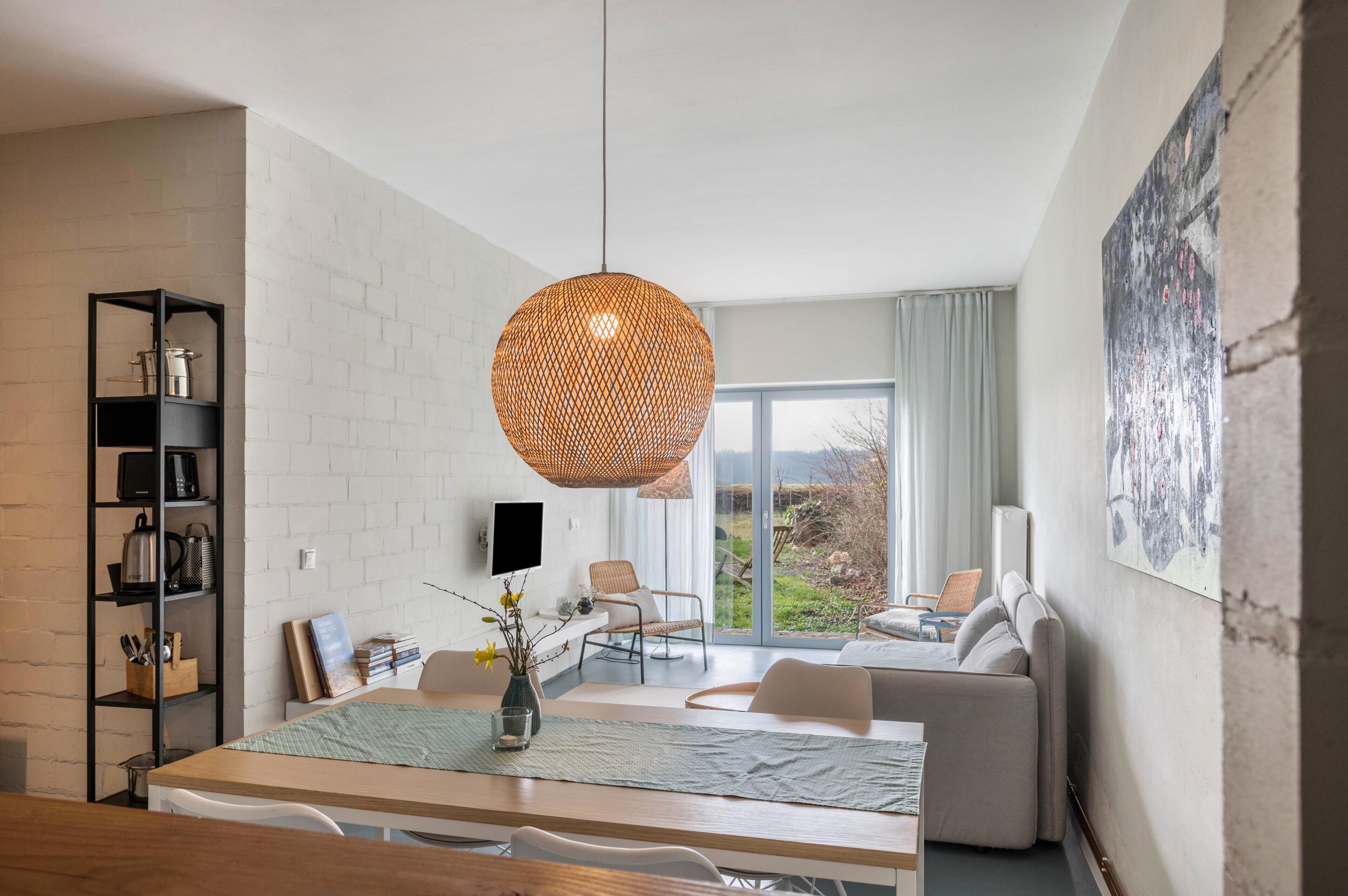 Fernseher, Tischtennisplatte