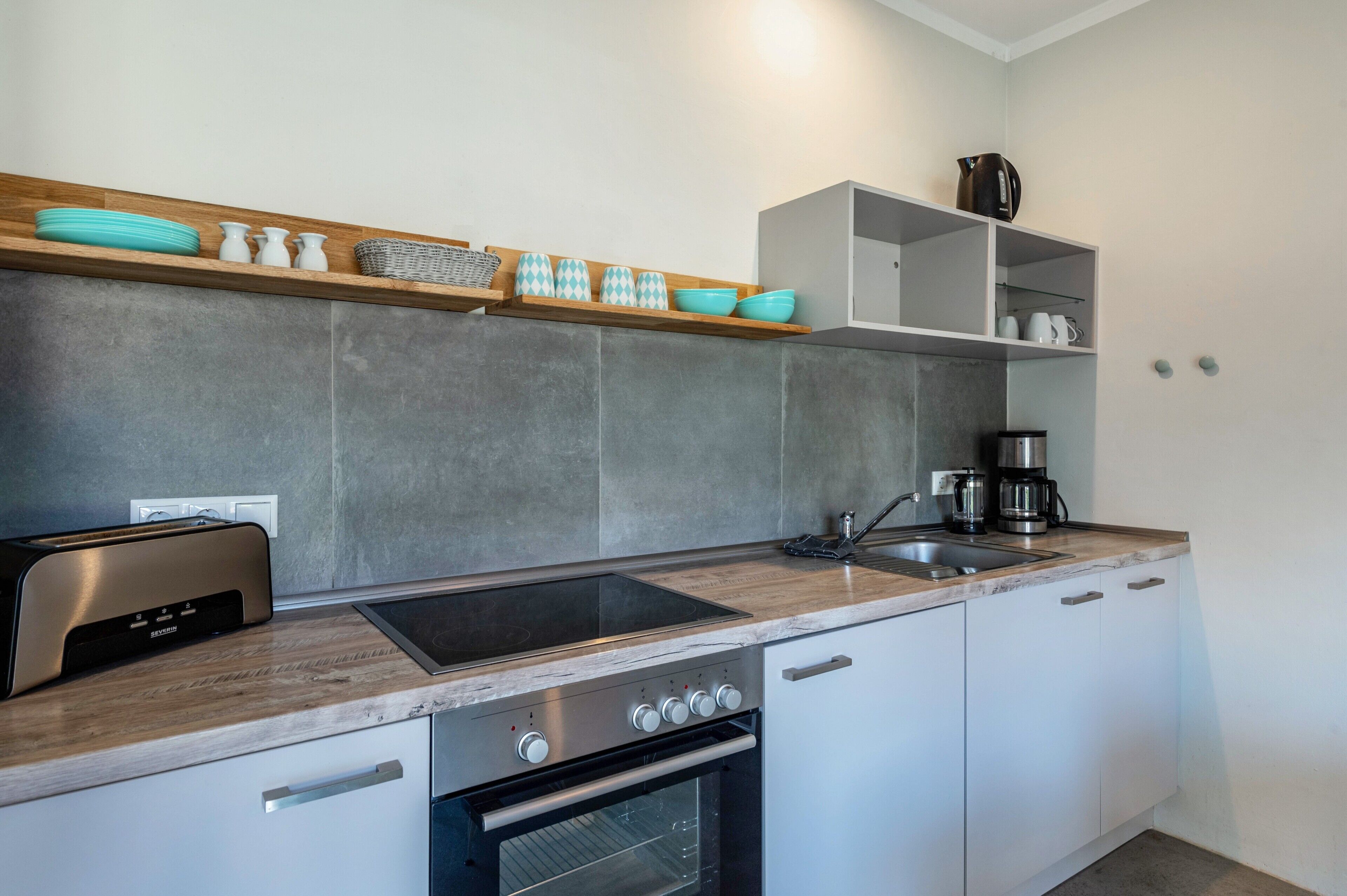 Kühlschrank, Ofen, Herdplatte, Geschirrspüler