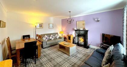 Ameliafield Cottage in Prestwick