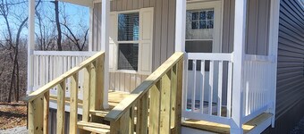 Cozy cottage w/1 bedroom, WiFi, AC in tranquil Springville close to boat ramps