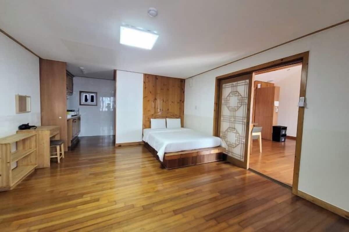 1 bedroom, free WiFi