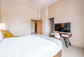 1 habitación, tabla de planchar con plancha, cuna de viaje y wifi 